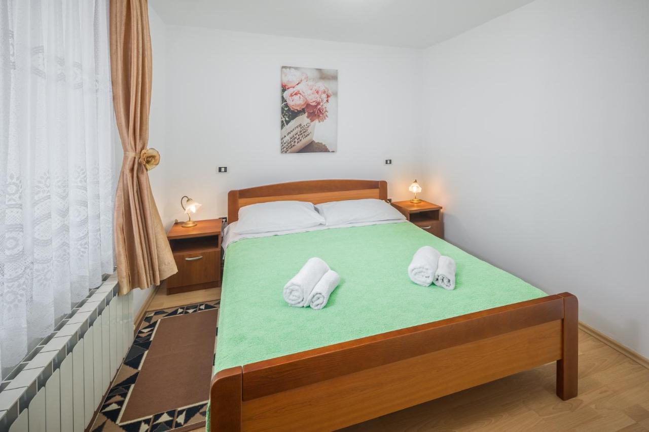 Apartment Apartments By The Sea Zambratija, Umag - 2557 Zambratija (Istria)