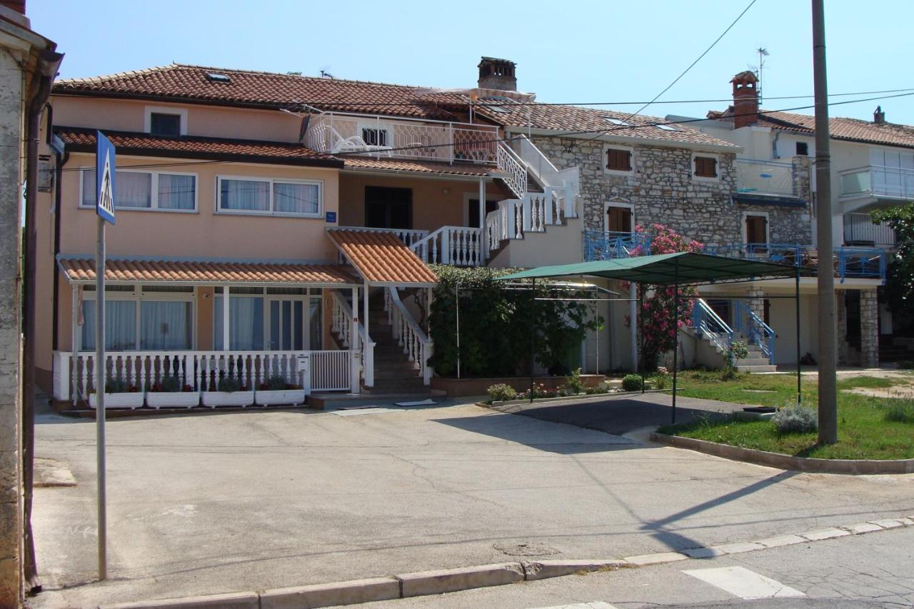 Apartments By The Sea Zambratija, Umag - 2557 Zambratija (Istria)
