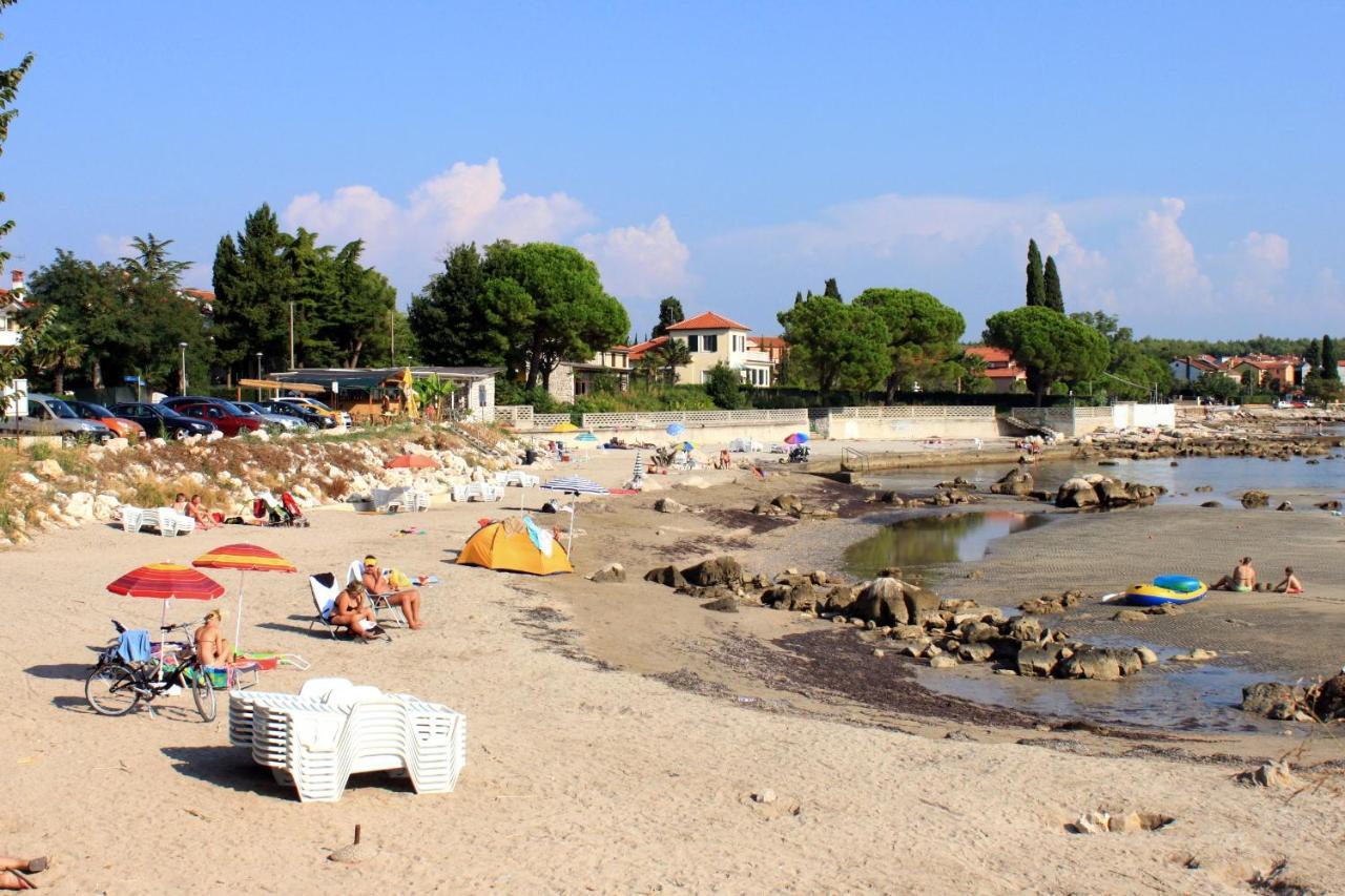 Apartments By The Sea Zambratija, Umag - 2557 Apartment Zambratija (Istria)