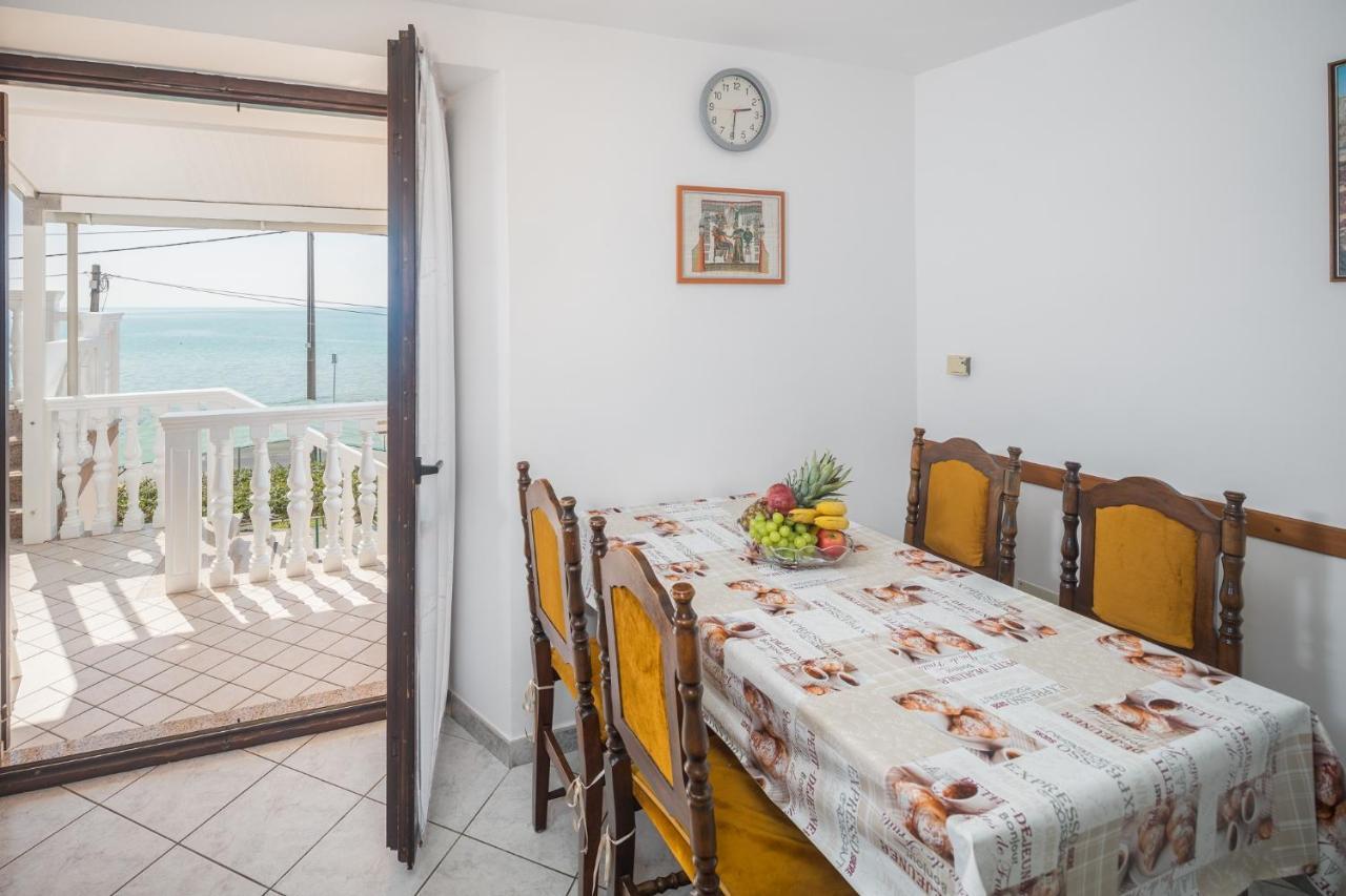 Apartment Apartments By The Sea Zambratija, Umag - 2557 Zambratija (Istria)