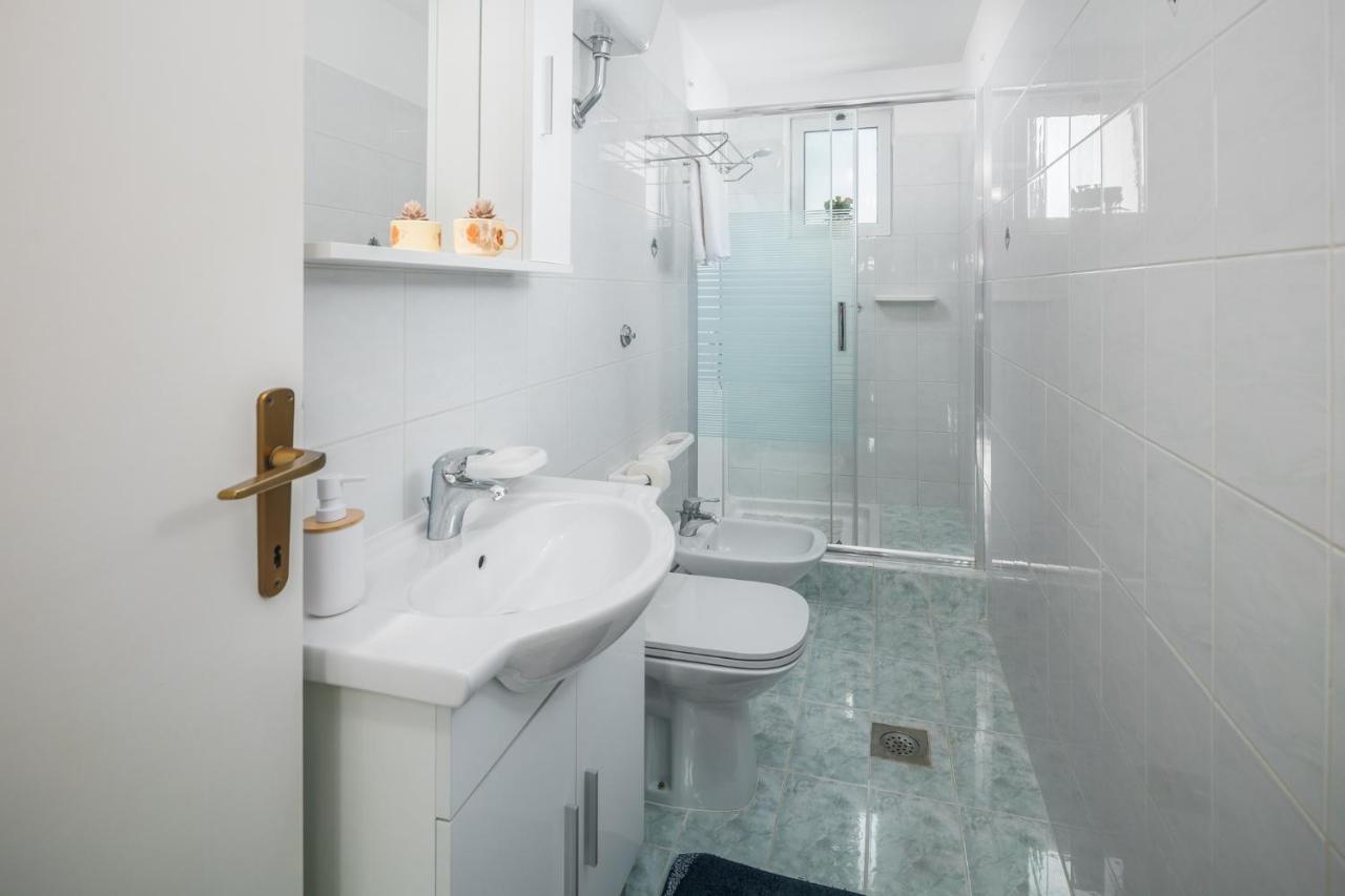 Apartment Apartments By The Sea Zambratija, Umag - 2557 Zambratija (Istria)